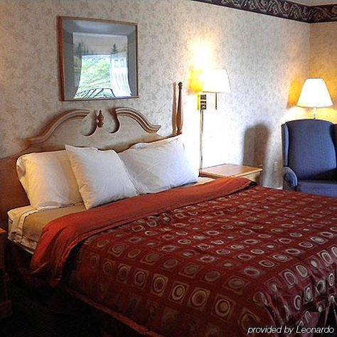 First Heritage Hotel 2*